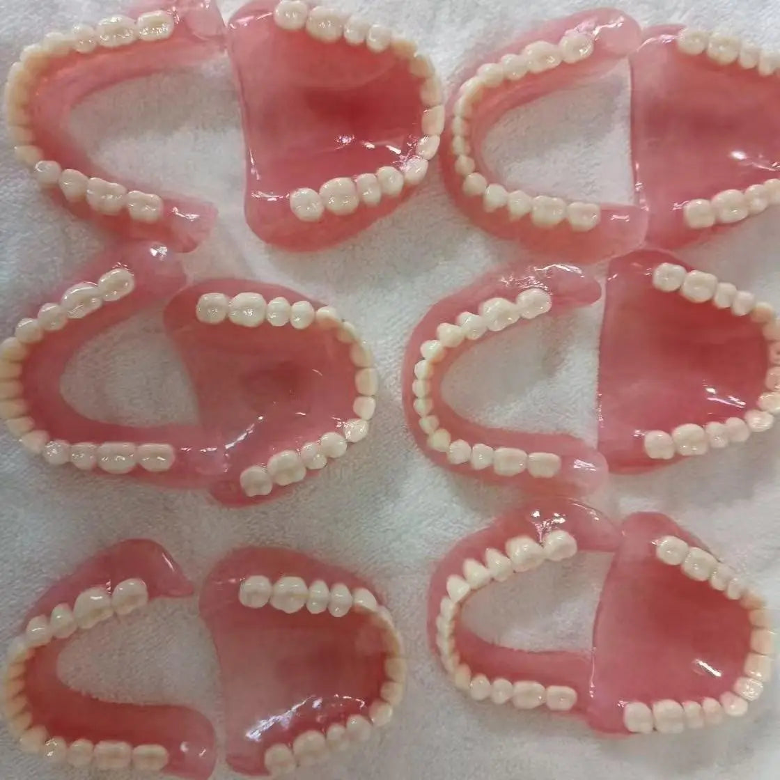 Instant Snap-On Silicone Dentures with Mirror Storage Case - 2