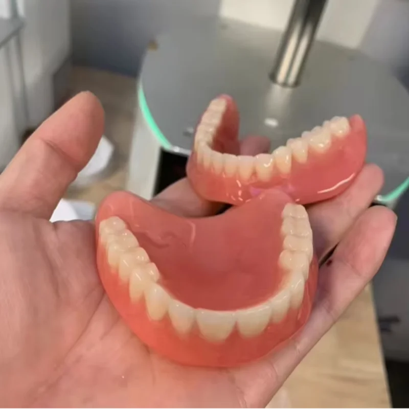 Comfortable Silicone Dentures for Natural Looking Teeth and Confidence - 6