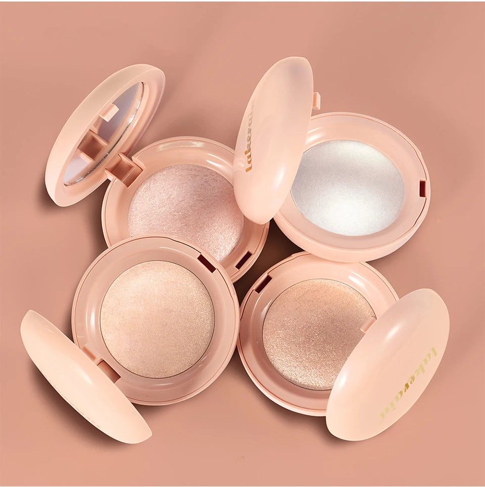 Silky Smooth Highlighter Powder for a Radiant Glass Skin Glow Finish