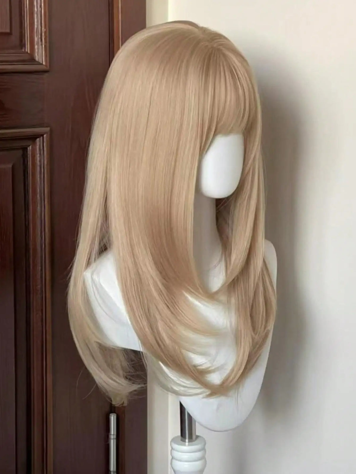 Long Straight Blonde Layered Wig with Bangs